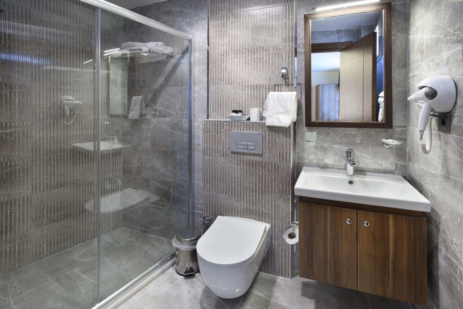 Adana Taskoeprue Hotel Экстерьер фото