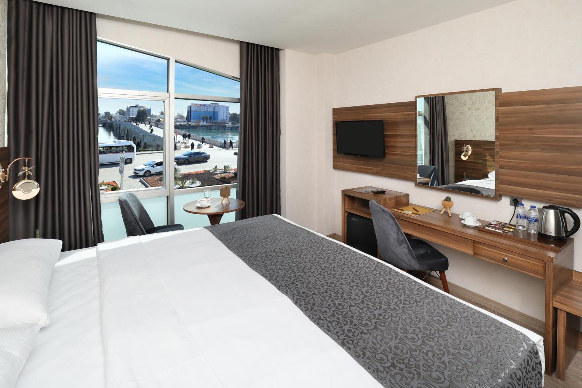 Adana Taskoeprue Hotel Экстерьер фото